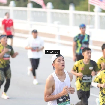Runner Photo 6827767