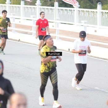 Runner Photo 6827772