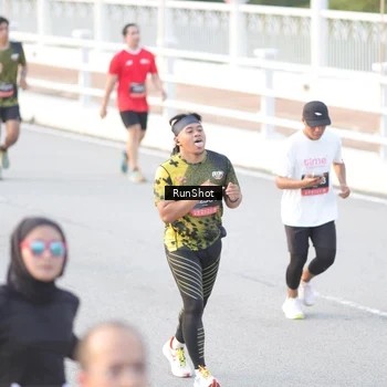 Runner Photo 6827777