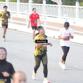 Runner Photo 6827779