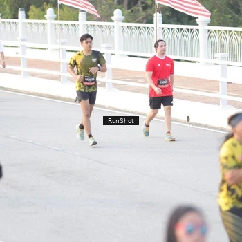 Runner Photo 6827780