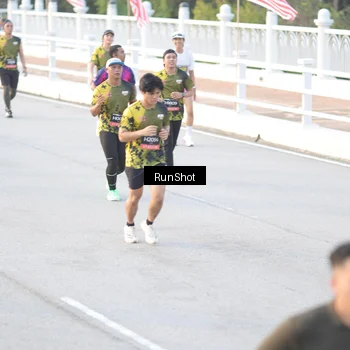 Runner Photo 6827800