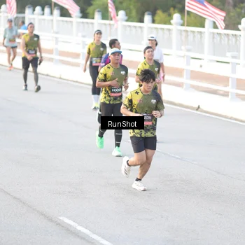Runner Photo 6827803