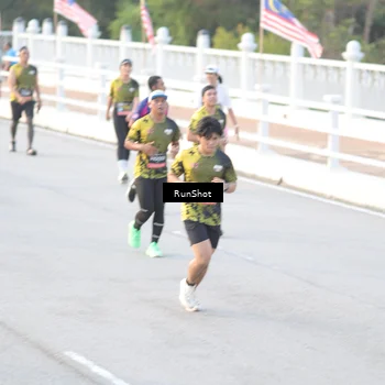 Runner Photo 6827804
