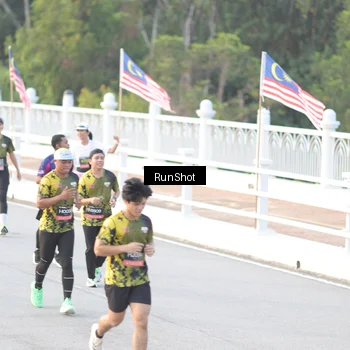 Runner Photo 6827809