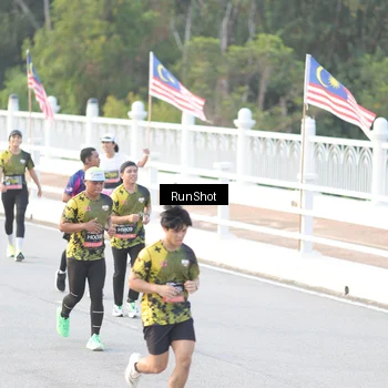 Runner Photo 6827812
