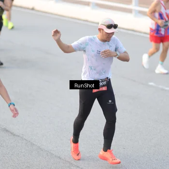 Runner Photo 6827820