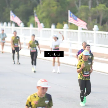 Runner Photo 6827822