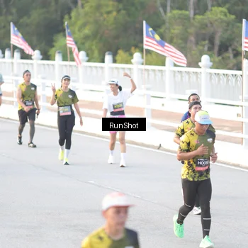 Runner Photo 6827826