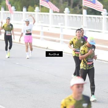 Runner Photo 6827833
