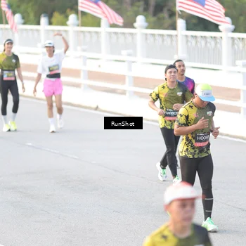 Runner Photo 6827835