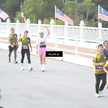 Runner Photo 6827836