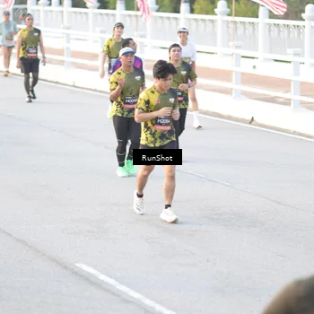 Runner Photo 6827856