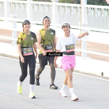 Runner Photo 6827860
