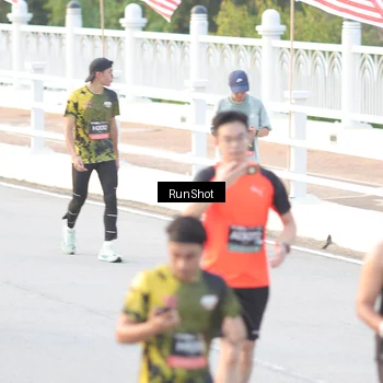 Runner Photo 6827879