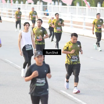 Runner Photo 6827881