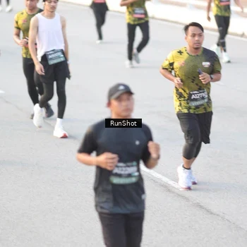 Runner Photo 6827891