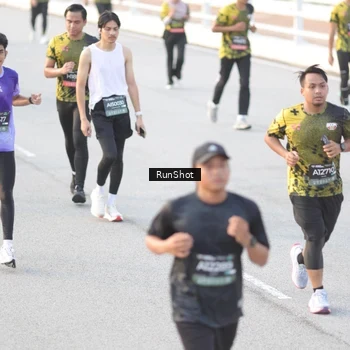Runner Photo 6827895