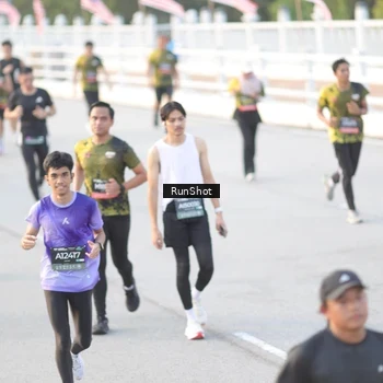 Runner Photo 6827898