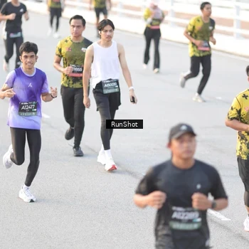 Runner Photo 6827899