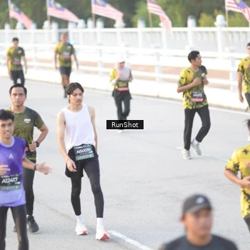 Runner Photo 6827902