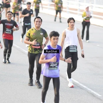 Runner Photo 6827912