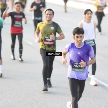 Runner Photo 6827915