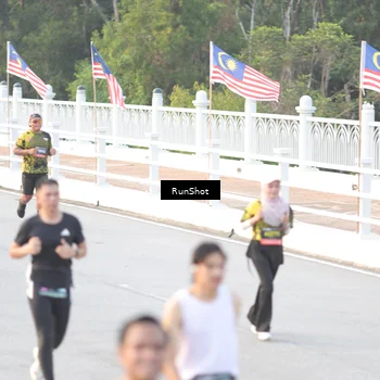 Runner Photo 6827934