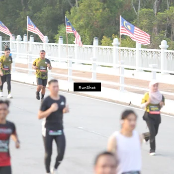 Runner Photo 6827938