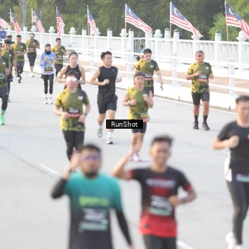 Runner Photo 6827945