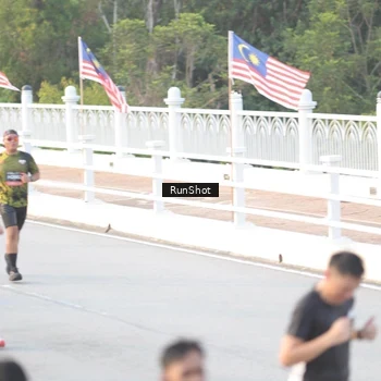 Runner Photo 6827958