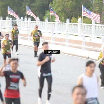 Runner Photo 6827967