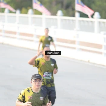 Runner Photo 6827972