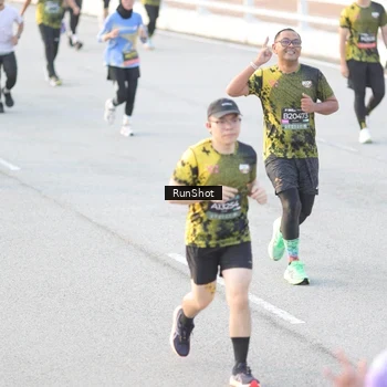 Runner Photo 6827973