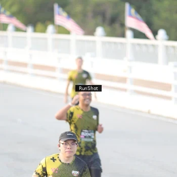 Runner Photo 6827974