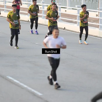 Runner Photo 6827987