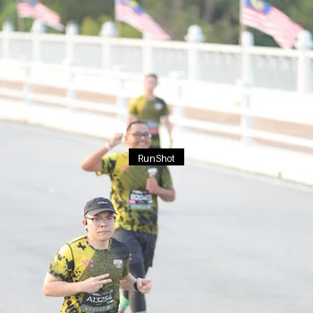 Runner Photo 6827989