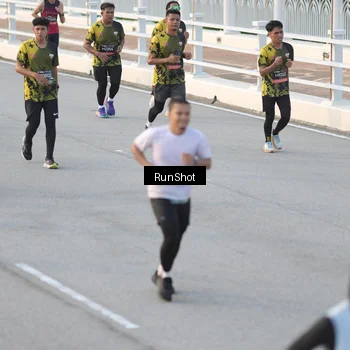Runner Photo 6827995