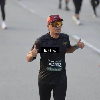 Runner Photo 6827999