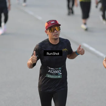Runner Photo 6828001