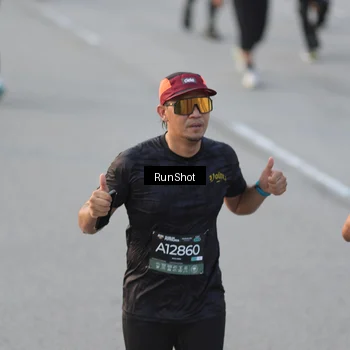 Runner Photo 6828003