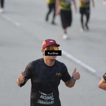 Runner Photo 6828005