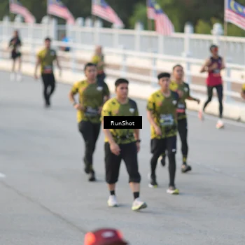 Runner Photo 6828007