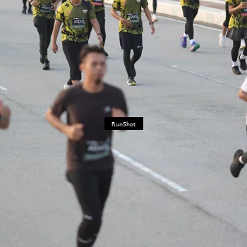 Runner Photo 6828014