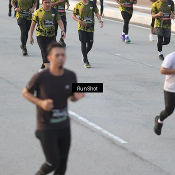 Runner Photo 6828019