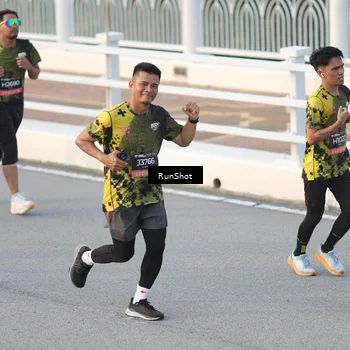 Runner Photo 6828038
