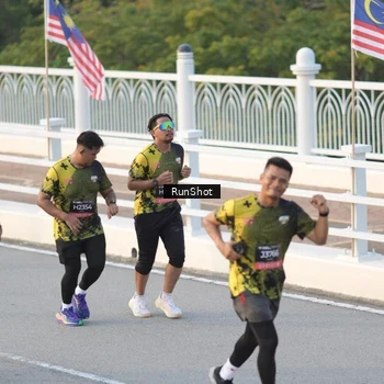 Runner Photo 6828046