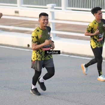 Runner Photo 6828047