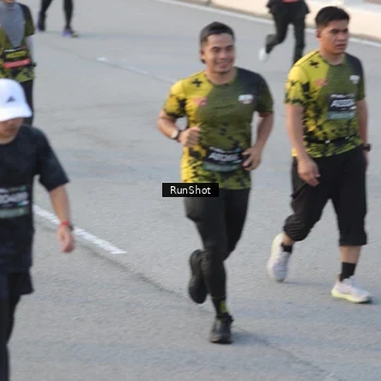 Runner Photo 6828050
