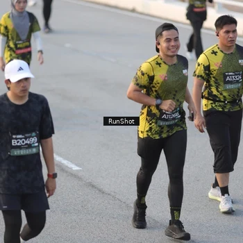 Runner Photo 6828056